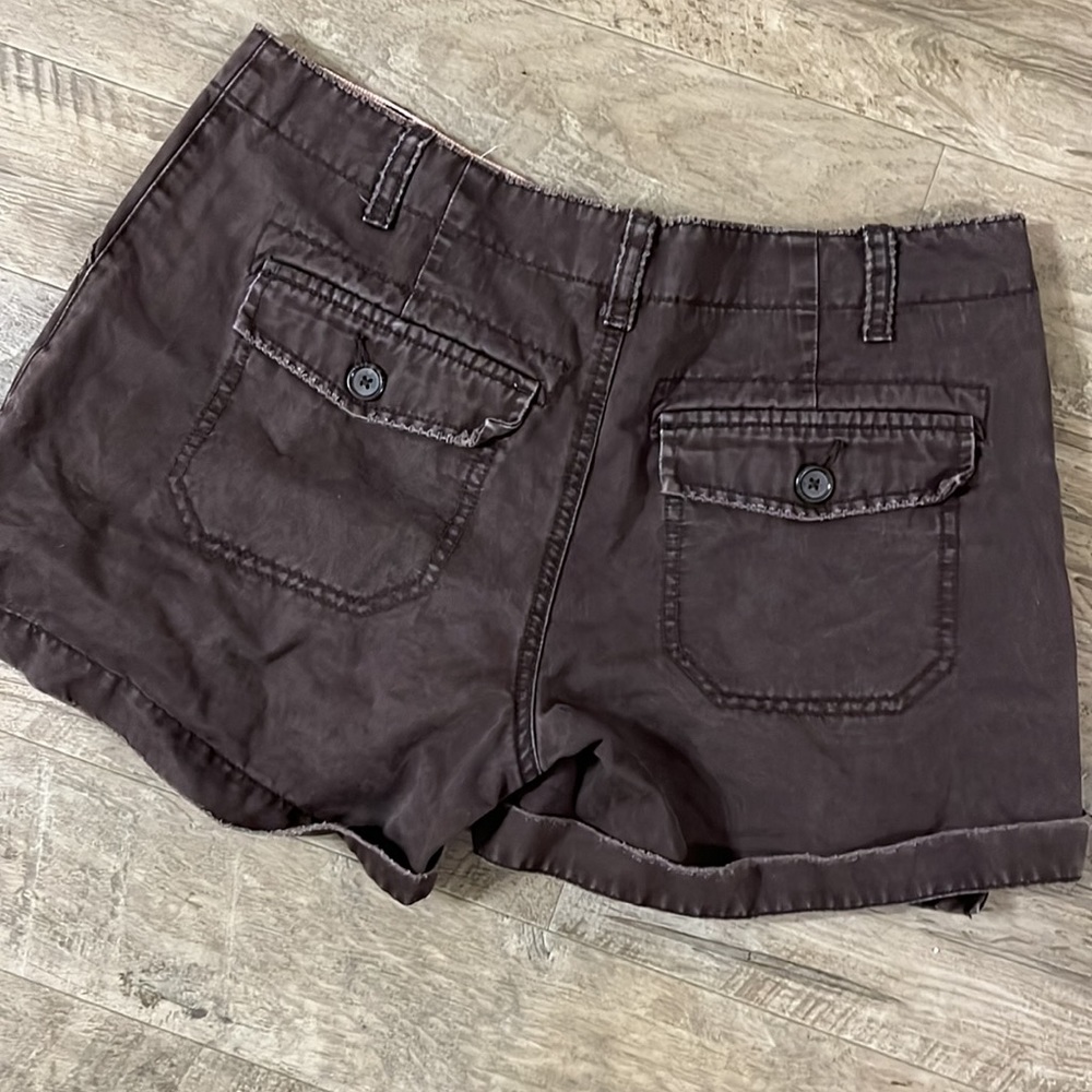 Old navy shorts - Picture 4 of 4